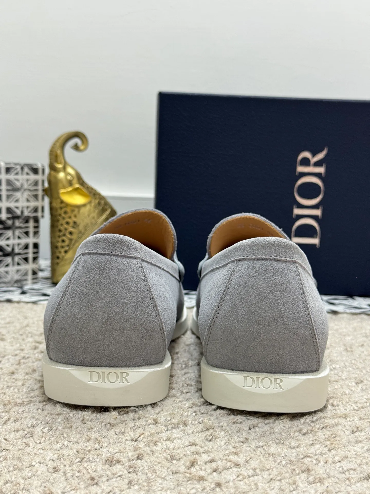 Men's men's shoes 💰480 [New style] 🍺🍺Dior men's casual shoes - a high version of the original one-to-one replica. It is a casual dress shoe. Crafted from luxuriously soft navy suede❤️‍🔥Cow leather lining💘Oblique printed panels on the upper. The lightweight white rubber sole adds sophistication, with an Oblique pattern engraved on the outsole and branding on the back. Size: 38-44 (45, 46 customized